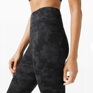 Lulu🍋 Camo Invigorate High Rise Tight 25” size 6